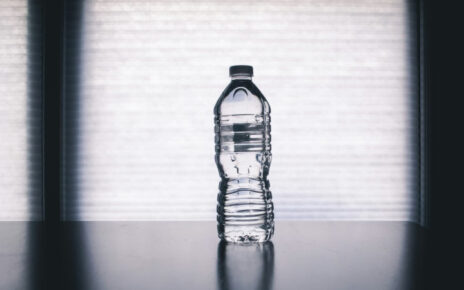 Botella de plástico